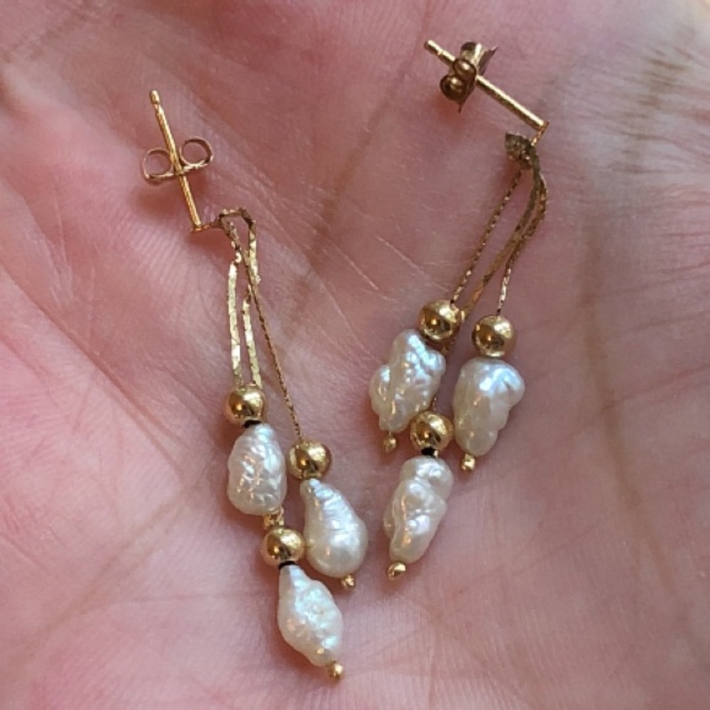14k yellow gold and freshwater pearl earrings